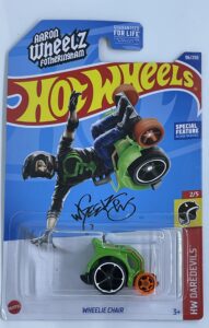 hot wheels 2022 - wheelie chair - green - hw daredevils 2/5