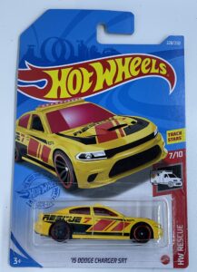 hot wheels - '15 dodge charger srt - yellow - rescue - 7/10