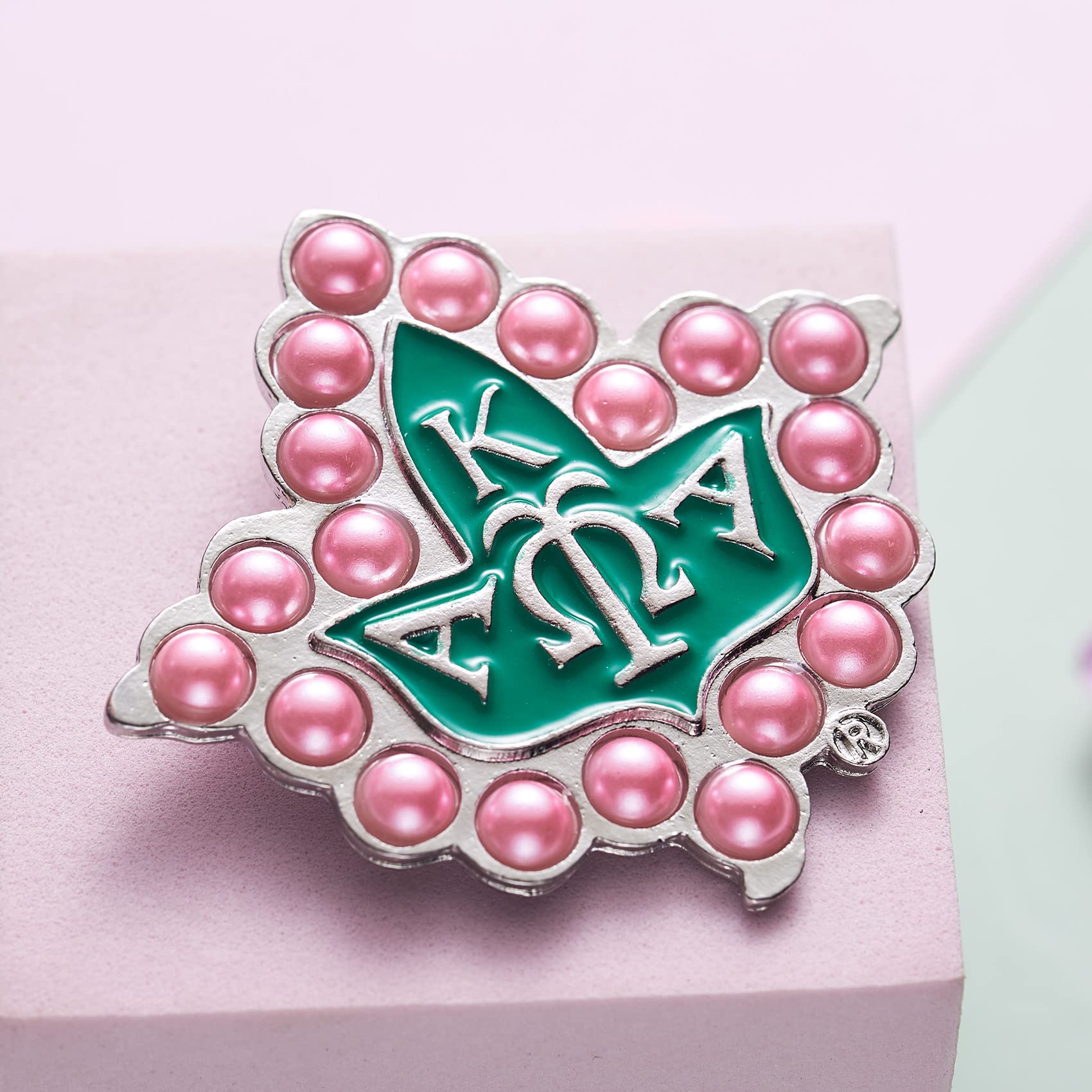 Paraphernalia Sorority Gifts Brooch Pin Sorority Gifts for Women Pink Pearl Brooch Pin graduation gift