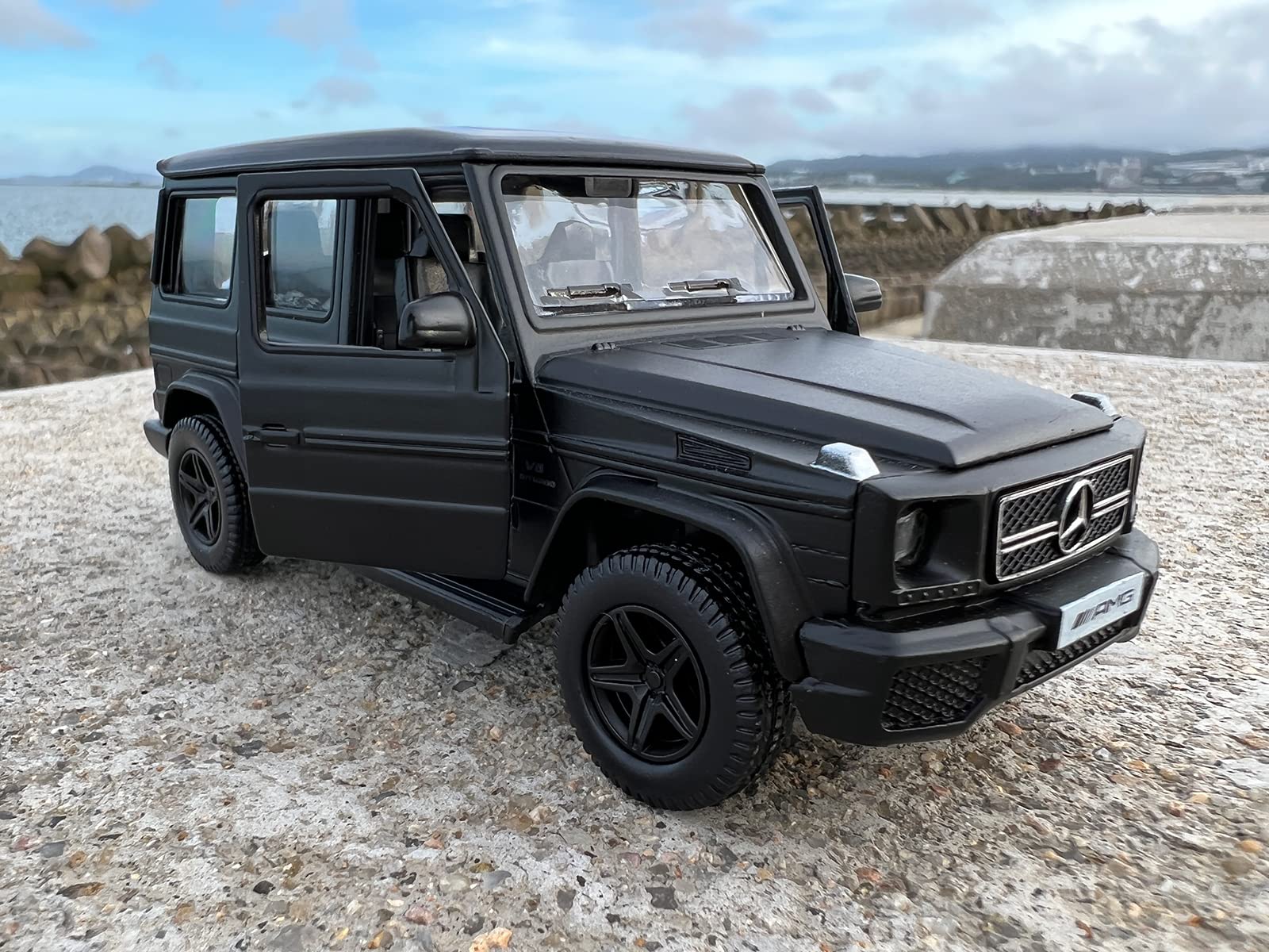 TOKAXI 1/36 Scale Mercedes Benz AMG G63 Diecast Cars Models,Pull Back Vehicles G Wagon Toy Cars,Cars Gifts for Boys Girls