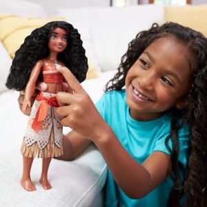 Mattel Disney Princess Moana Singing Fashion Doll in Signature Outfit, Sings "How Far I'll Go" from Movie