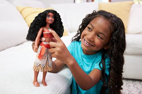 Mattel Disney Princess Moana Singing Fashion Doll in Signature Outfit, Sings "How Far I'll Go" from Movie