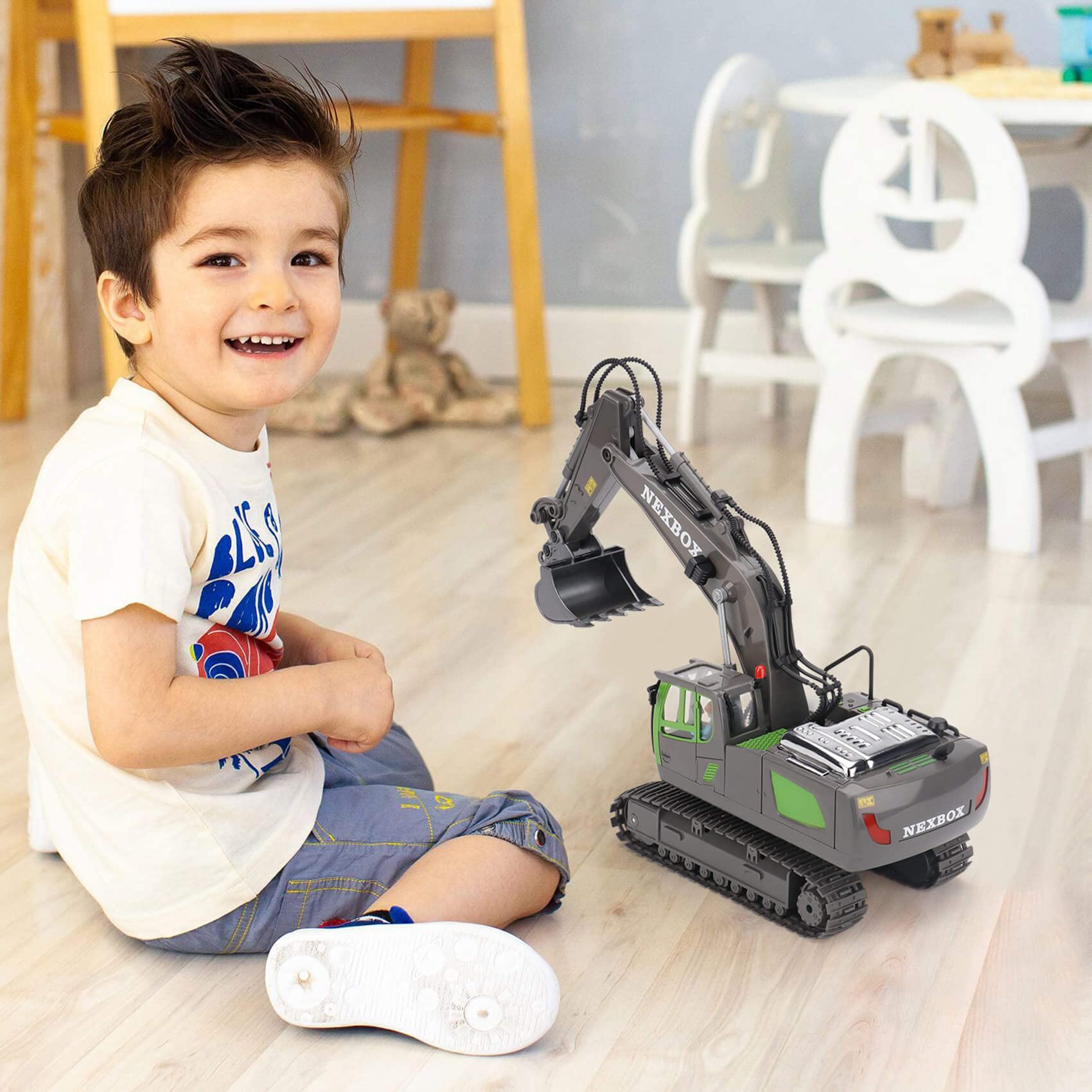 NEXBOX Remote Control Excavator Toys for Boys, RC Construction Equipment Vehicles for Kids Age 4-7 8 9 10 Year Old, Best Birthday Gifts Ideas, with Metal Shovel, 2.4Ghz