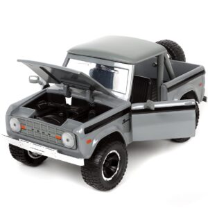 Jada Toys Just Trucks 1:24 1973 Ford Bronco Die-cast Car Grey, Toys for Kids and Adults