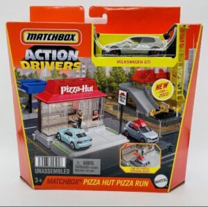 matchbox - auto drivers - pizza hut pizza run play set - includes volkswagen gti car - ships bubble wrapped in a box