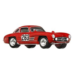 Hot Wheels Car Culture Circuit Legend, Premium 1:64 Scale Die-Cast Mercedes 300 SL, Collectable Vehicle