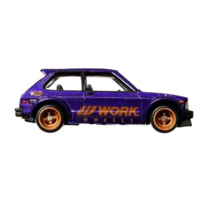 Hot Wheels Car Culture Circuit Legends Vehicles for 3 Kids Years Old & Up, 81 Toyota Starlet Kp61, Premium Collection of Car Culture 1:64 Scale Vehicles