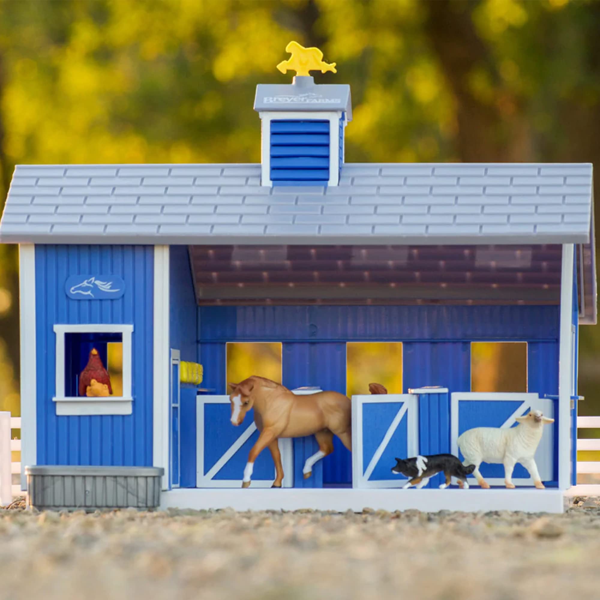 Breyer Horses Breyer Farms Home at The Barn Playset | 10 Piece Playset | 1 Stablemates Horses Included | 15" L x 4" W x 10" H | 1:32 Scale | Model 59241 , Blue