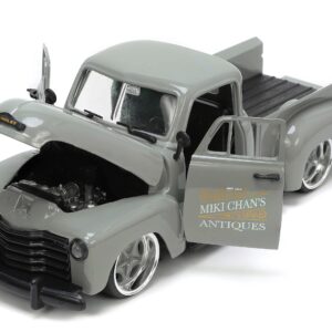 Jada Toys Just Trucks 1:24 1953 Chevy Pickup Die-cast Car Gray with Tire Rack, Toys for Kids and Adults