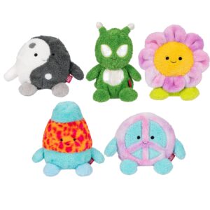 bumbumz 4.5-inch retrobumz plush 5-pack - yin yang josh, peace symbol megs, flower jess, lava lamp sara, alien matt collectible stuffed toys - from the makers of original squishmallows