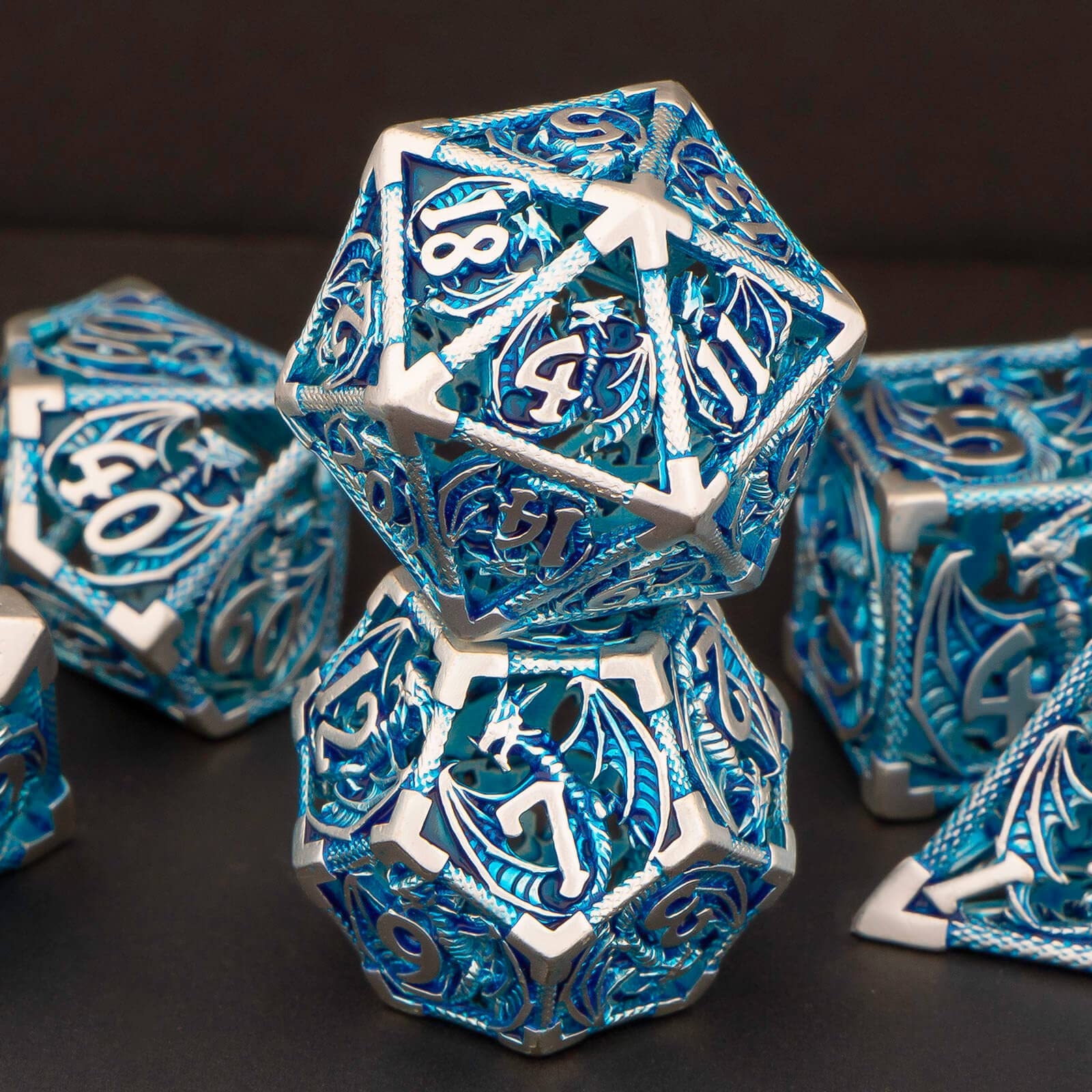 KERWELLSI Hollow Metal DND Dice Set, Dungeons and Dragons Dice Set with Gifts Box, 7pcs D&D Dice Set, Polyhedral Dice Set for RPG Role Playing Game, RPG D and D Dice D20 D12 D10 D8 D6 D4 (Blue)