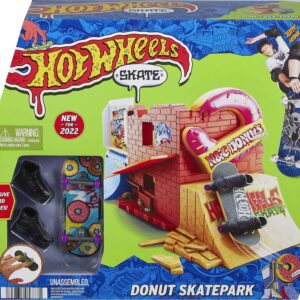 Hot Wheels Skate - Skatepark - Exclusive Board and Shoes (Donut Skatepark)