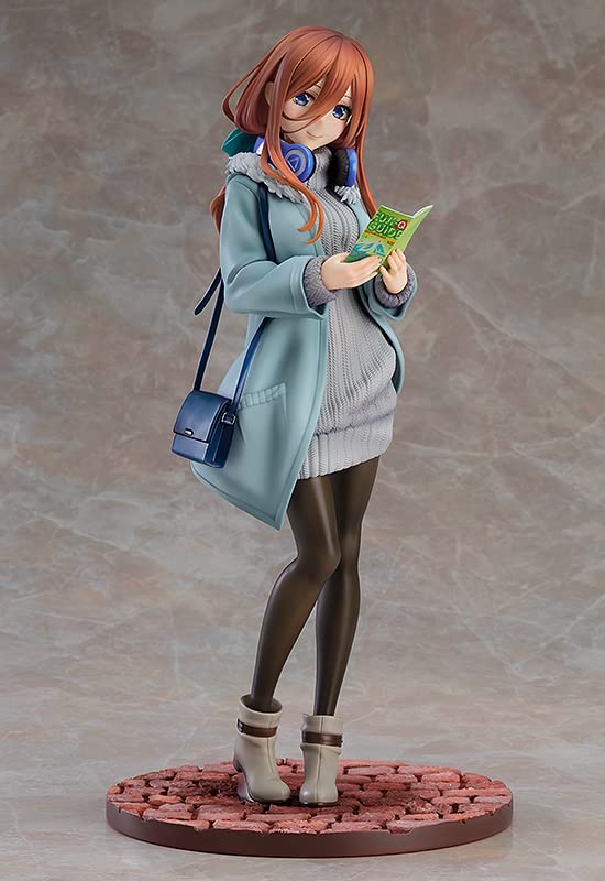 GOOD SMILE COMPANY The Quintessential Quintuplets: Miku Nakano (Date Style) 1:6 Scale PVC Figure