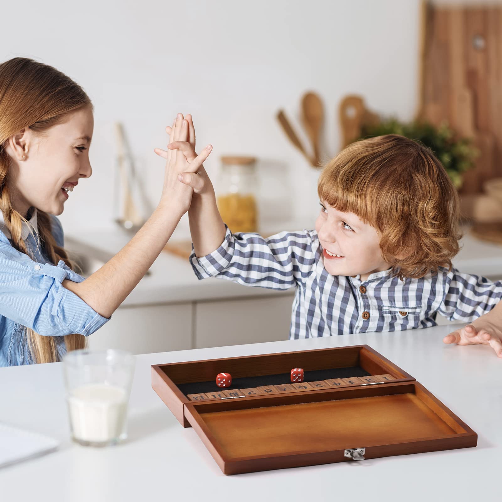 Crobyi Shut The Box Dice Game with 12 Numbers and Lid, Wooden Classic Board Game with 4 Dice, Gift Package & Shut-The-Box Rules, Close The Box Gam for Kids, Adults, Family, Classroom, Home & Pub