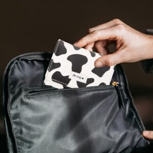 PACKOVE Trifold Ladies Wallets Cute Cow Pattern Wallet Mini Credit Card Wallet Small Cow Wallet Short Purse Practical Cash Wallet for Girls