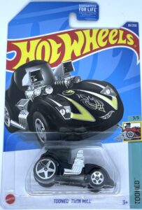 hot wheel 2022 - treasure hunt - tooned twin mill [black] 3/5 - 81/250