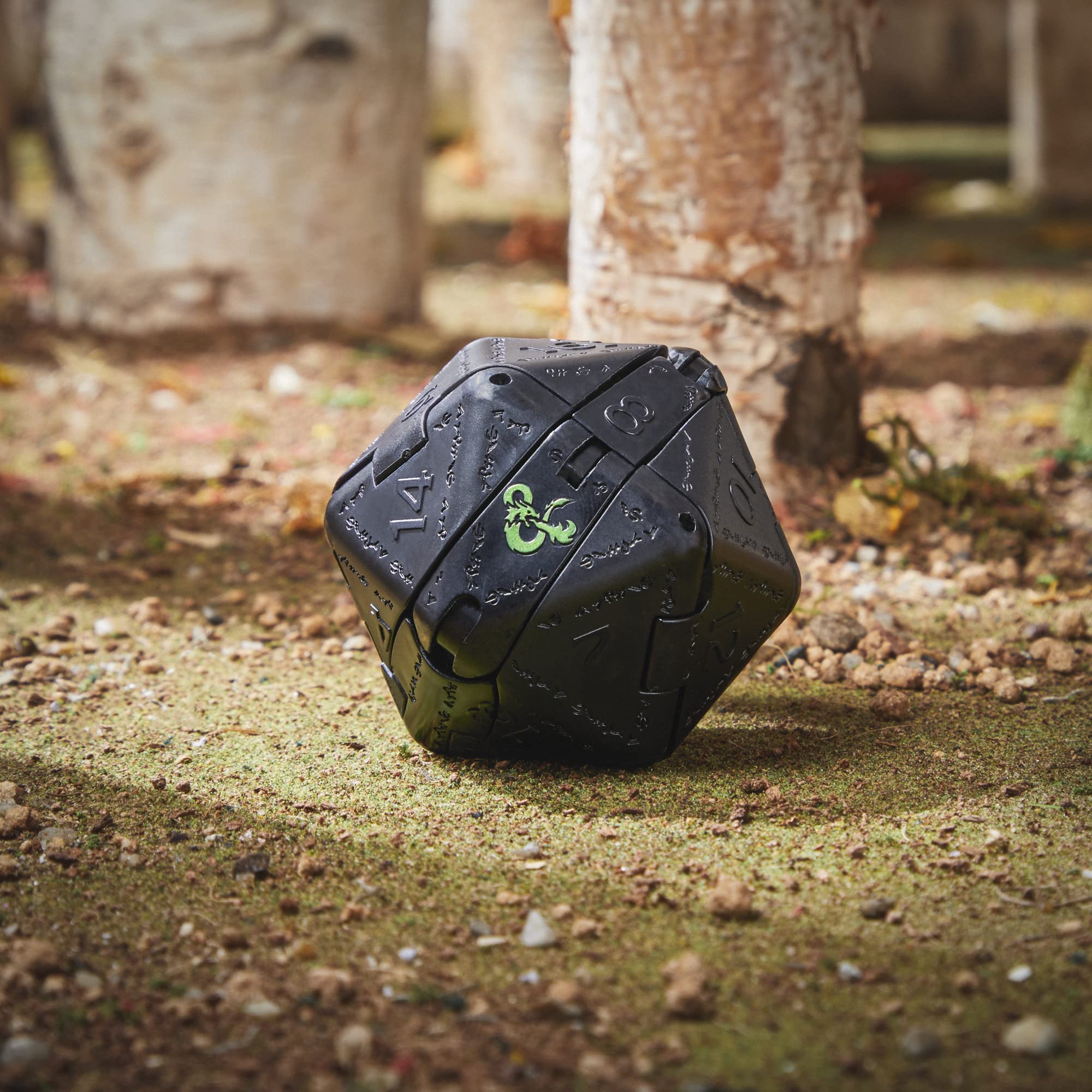 DUNGEONS & DRAGONS Honor Among Thieves D&D Dicelings Black Dragon Rakor Collectible D&D Monster Dice Converting Giant d20 Action Figures Role Playing Dice (F5212)