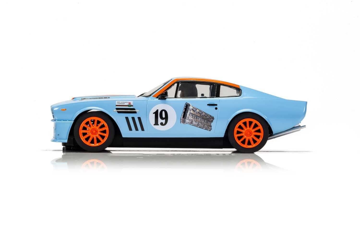 Scalextric Aston Martin V8 Gulf #19 Rikki Cann Racing 1:32 Slot Race Car C4209, Light Blue & Orange