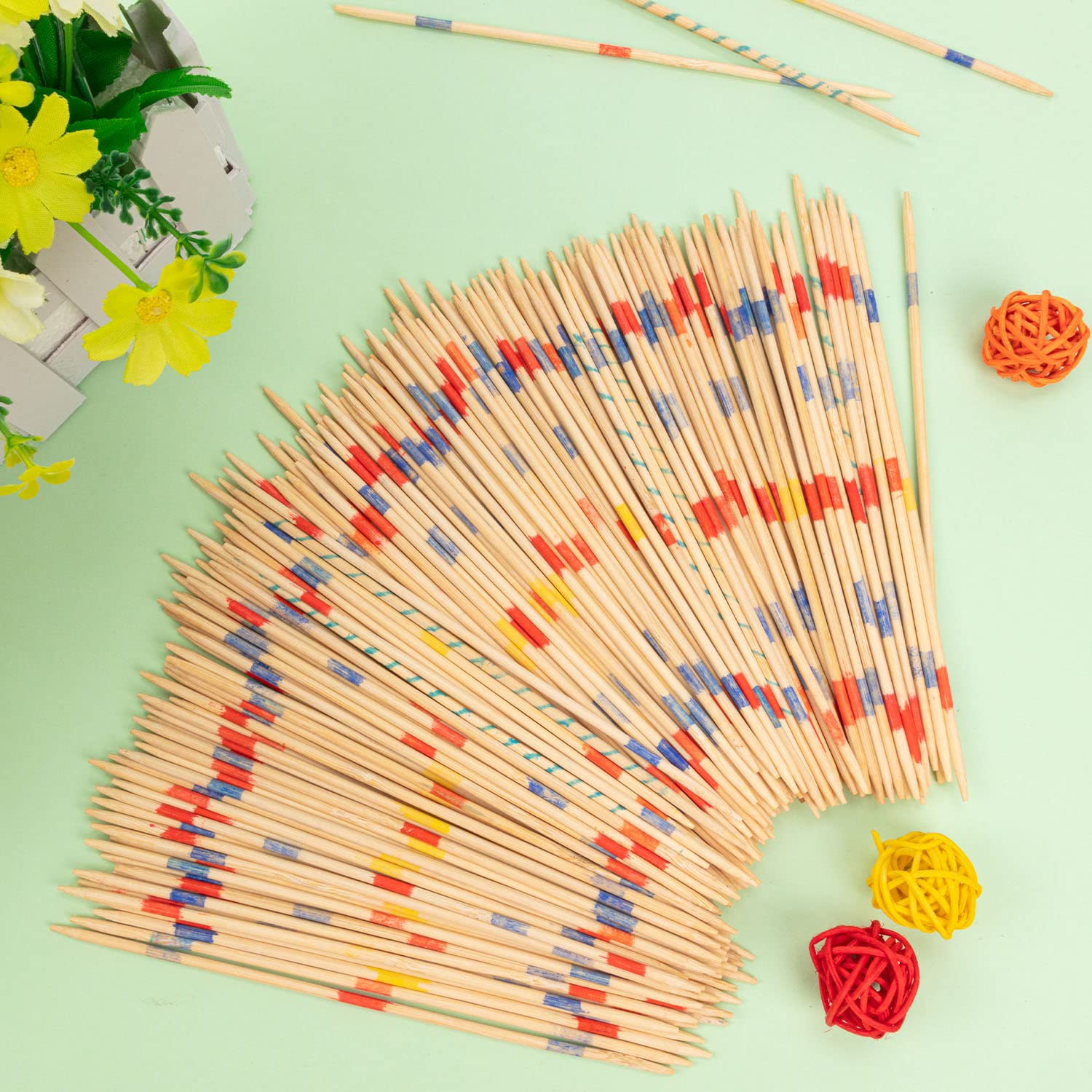 CLESDF Pick Up Sticks for Kids, 290pcs Classic Wooden Pickup Sticks Game Toys with 1 Black Bag for Family Fun Game Gift