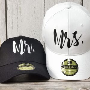 Enodtter Mr & Mrs Baseball Hats, Black White Embroidered Bride Groom Matching Hats Couples Set, Hubby Wifey Caps, Newlywed Honeymoon Wedding Gift