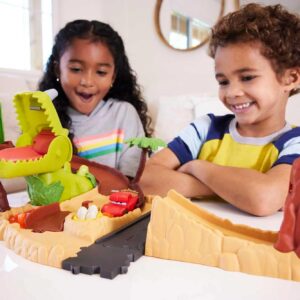 Mattel Disney and Pixar Cars On The Road Toys, Dinosaur Playground Playset with Lightning McQueen Toy Car, Dinosaur & Launcher