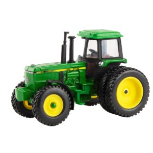 john deere 1/64 scale 4850 tractor with ffa logo