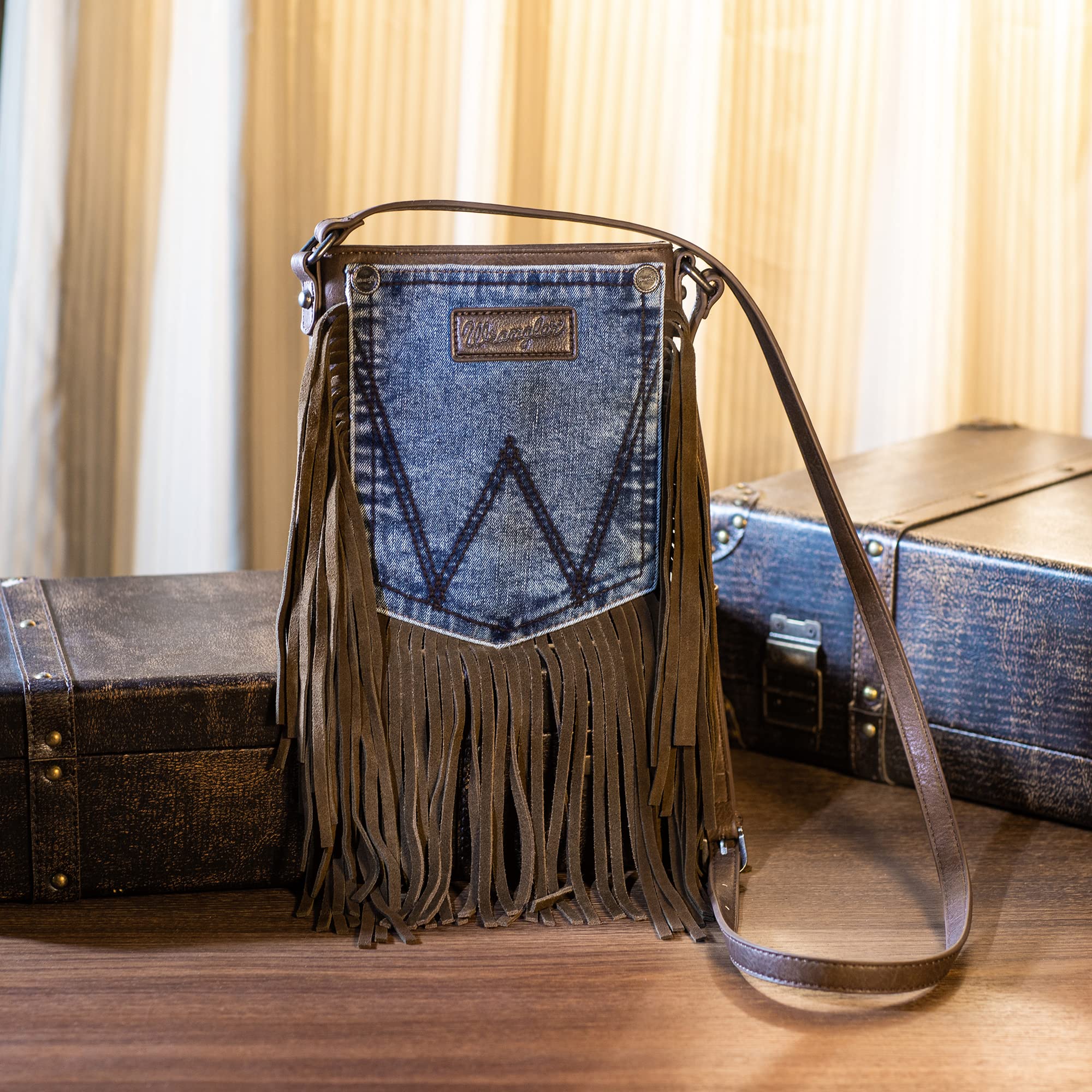 Wrangler Small Crossbody Purse for Women Hobo Western Crossover Leather Fringe Purse