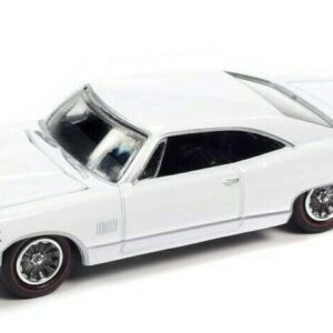 Johnny Lightning JLMC029 Muscle Car VER A 1965 Pontiac Catalina 2+2 Royal Ivory