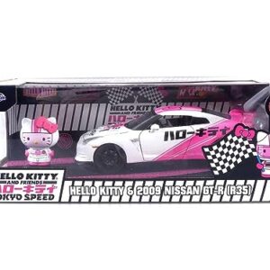 Jada Toys Toyko Speed 1:24 2009 Nissan GT-R R35 Die-cast Car & Hello Kitty Racing Figure, Toys for Kids and Adults