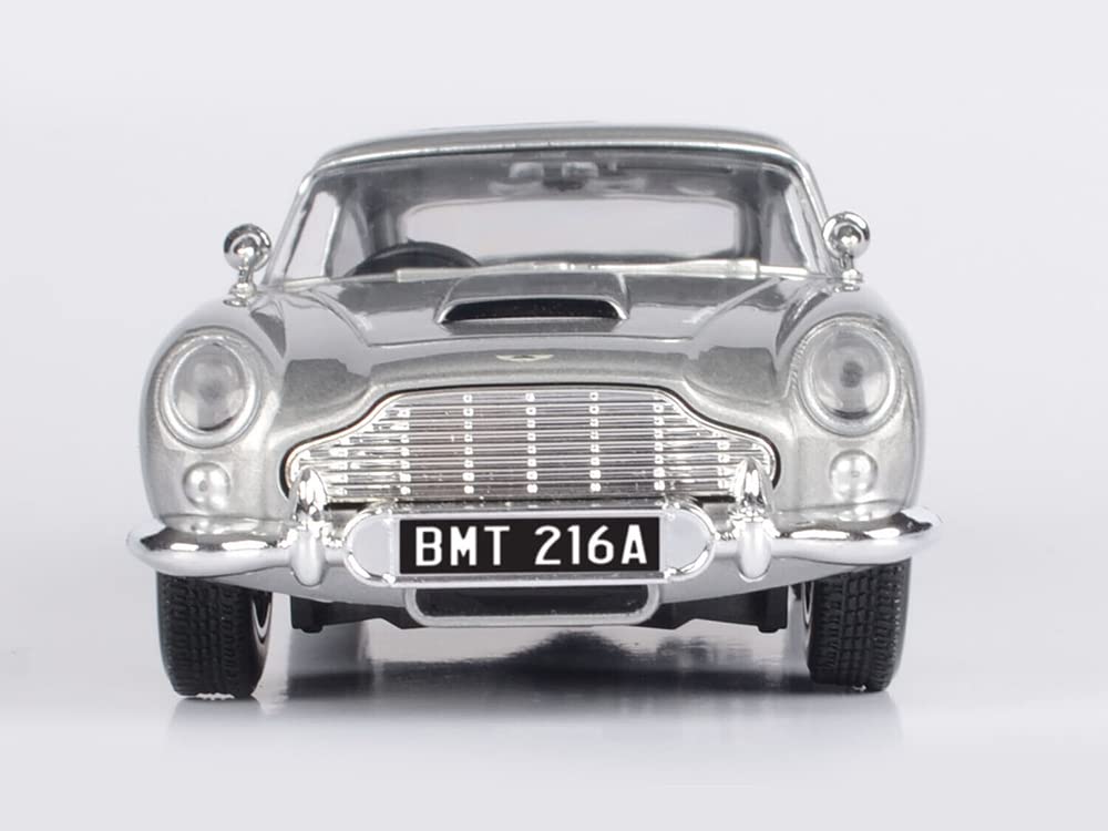 DB5 RHD (Right Hand Drive) Silver Metallic 007 "Goldfinger (1964) Movie 1/24 Diecast Model Car by Motormax 79857