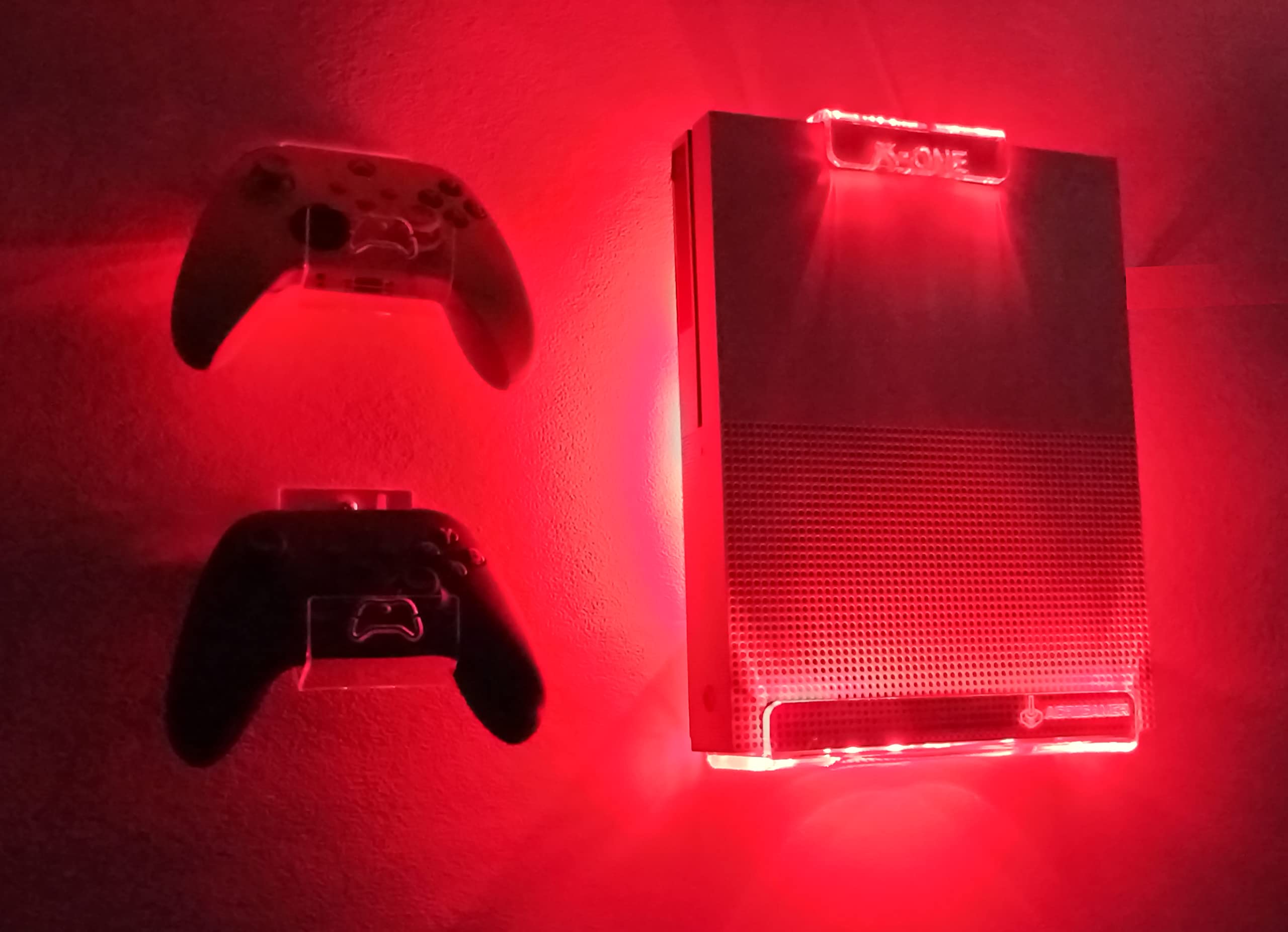 WALL MOUNT FOR XBOX ONE WITH MULTICOLOR LED LIGHTING KIT + 2 CONTROL MOUNT (one S or X)