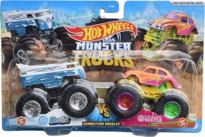 hot wheels monster trucks drag bus vs volkswagen beetle, demolition doubles