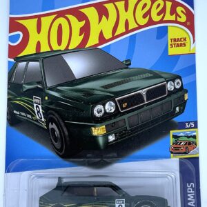 Hot Wheels 2022 - Lancia Delta INTEGRALE - Green - Rally Champs - 3/5