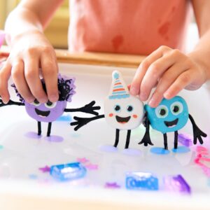 Glo Pals New Party Pal Water-Activated Bath Toy with 6 Reusable Light-Up Cubes for Sensory Play