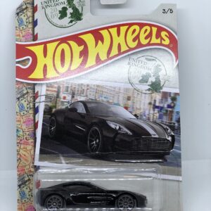 Hot Wheels 2022 - Aston Martin ONE-77 - Black - World Class Racers 3/5