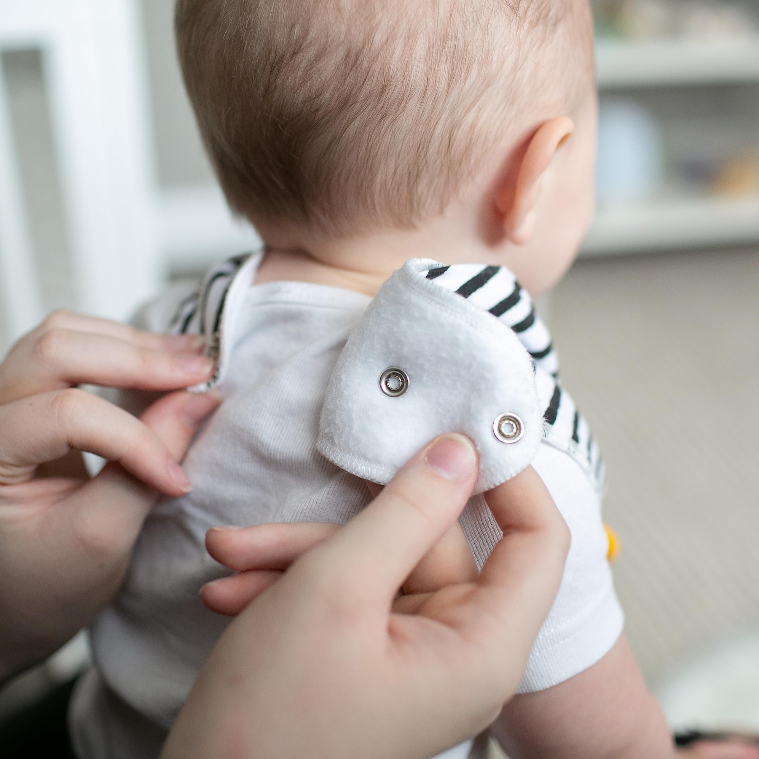 Dr. Brown’s Bandana Bib with Snap-On Removable Teether, Cotton Baby Bib with Soft Fleece Lining for Teething & Drooling, 3m+, 2-Pack, Bees & Gray Honeycomb