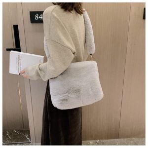 Plush Underarm Bag Ladies Faux Fur Fluffy Crossbody Shoulder Bag Women Soft Furry Tote Handbag for Autumn and Winter