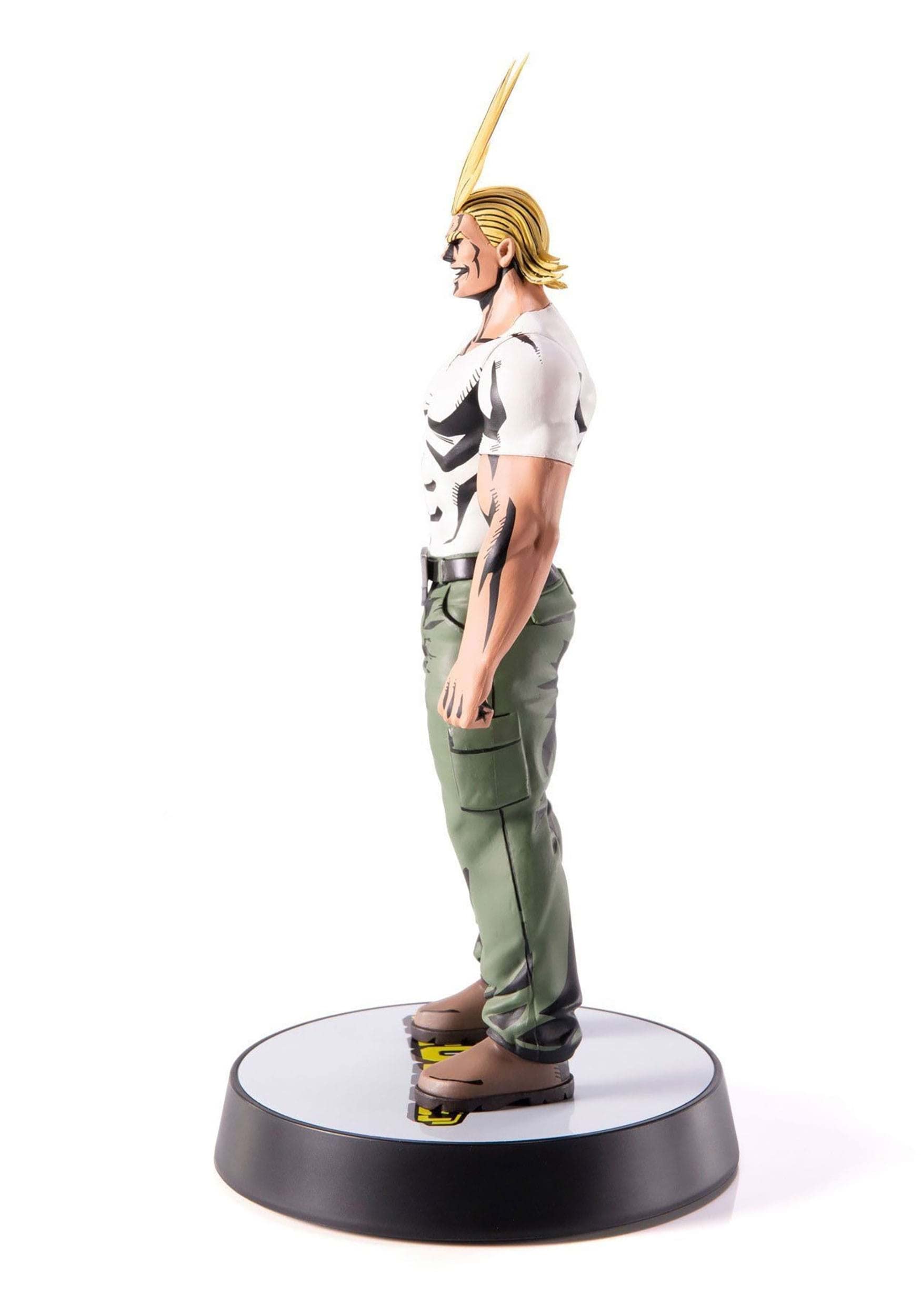 Dark Horse Deluxe My Hero Academia: All Might (Casual Wear) PVC Statue, Green