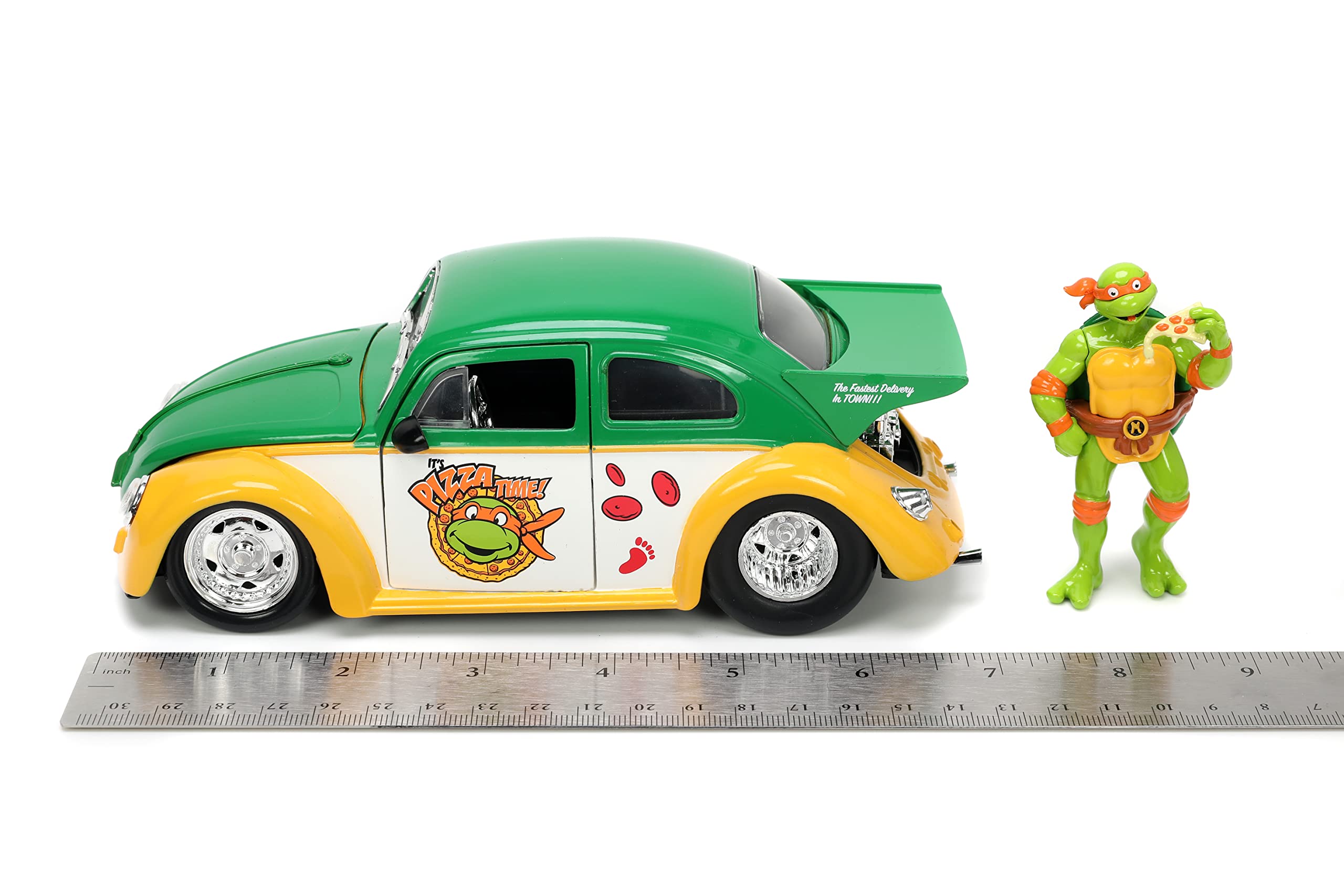 Jada Teenage Mutant Ninja Turtles 1:24 1959 Volkswagen Drag Beetle Die-cast Car & 2.75" Michelangelo Figure, Toys for Kids and Adults (33741)