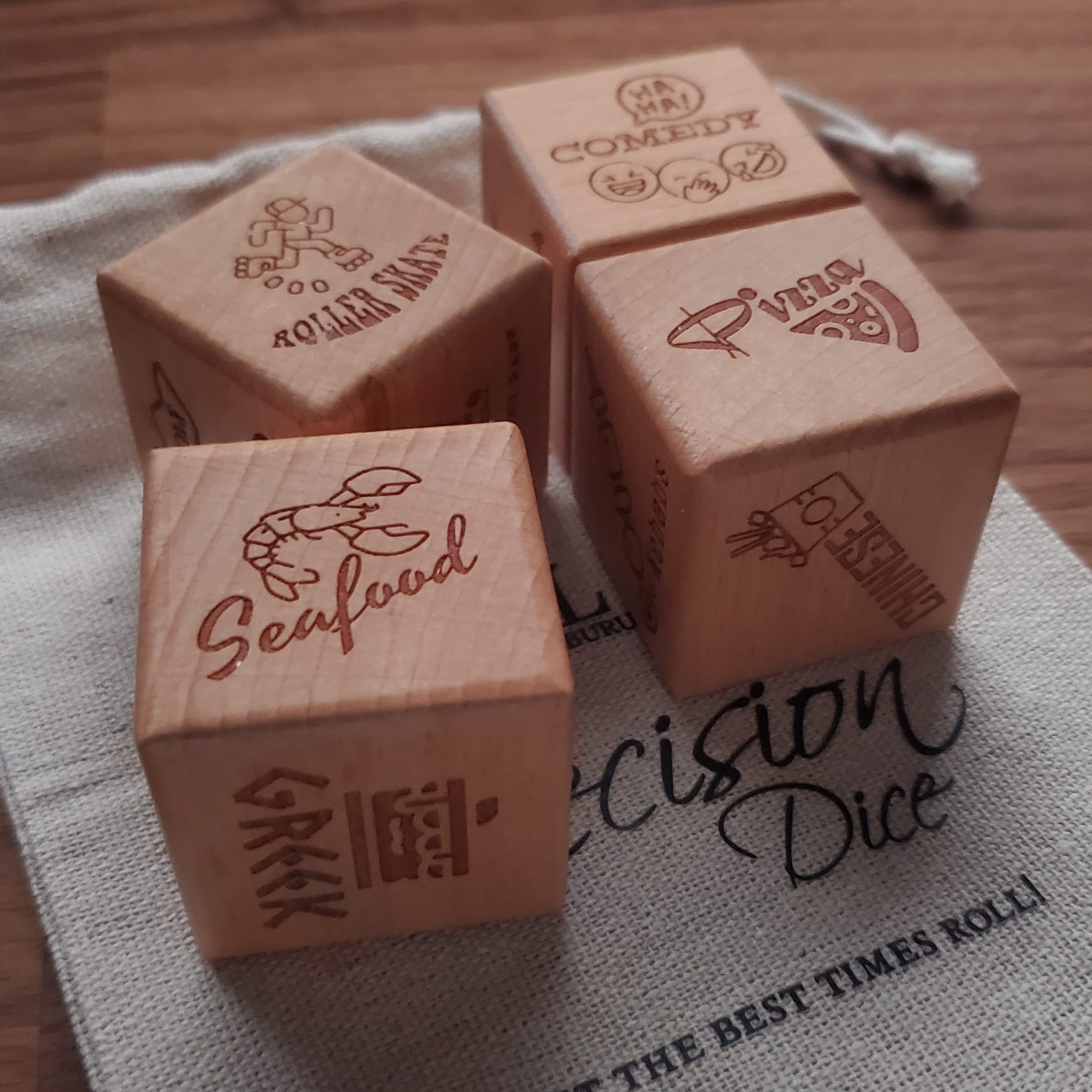 La Liburu Wooden Decision Dice, Gift Idea, Couple Date Night, Family, Foodie Dine in Take Out Activities Movie Genre, Engraved 4 Dice with Box and Pouch