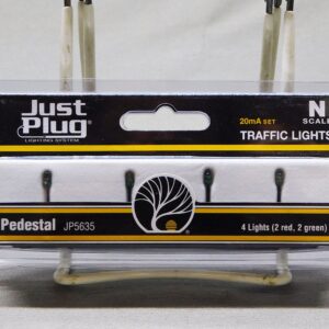 Woodland SCENICS Pedestal Traffic Light 4 Pack N Scale