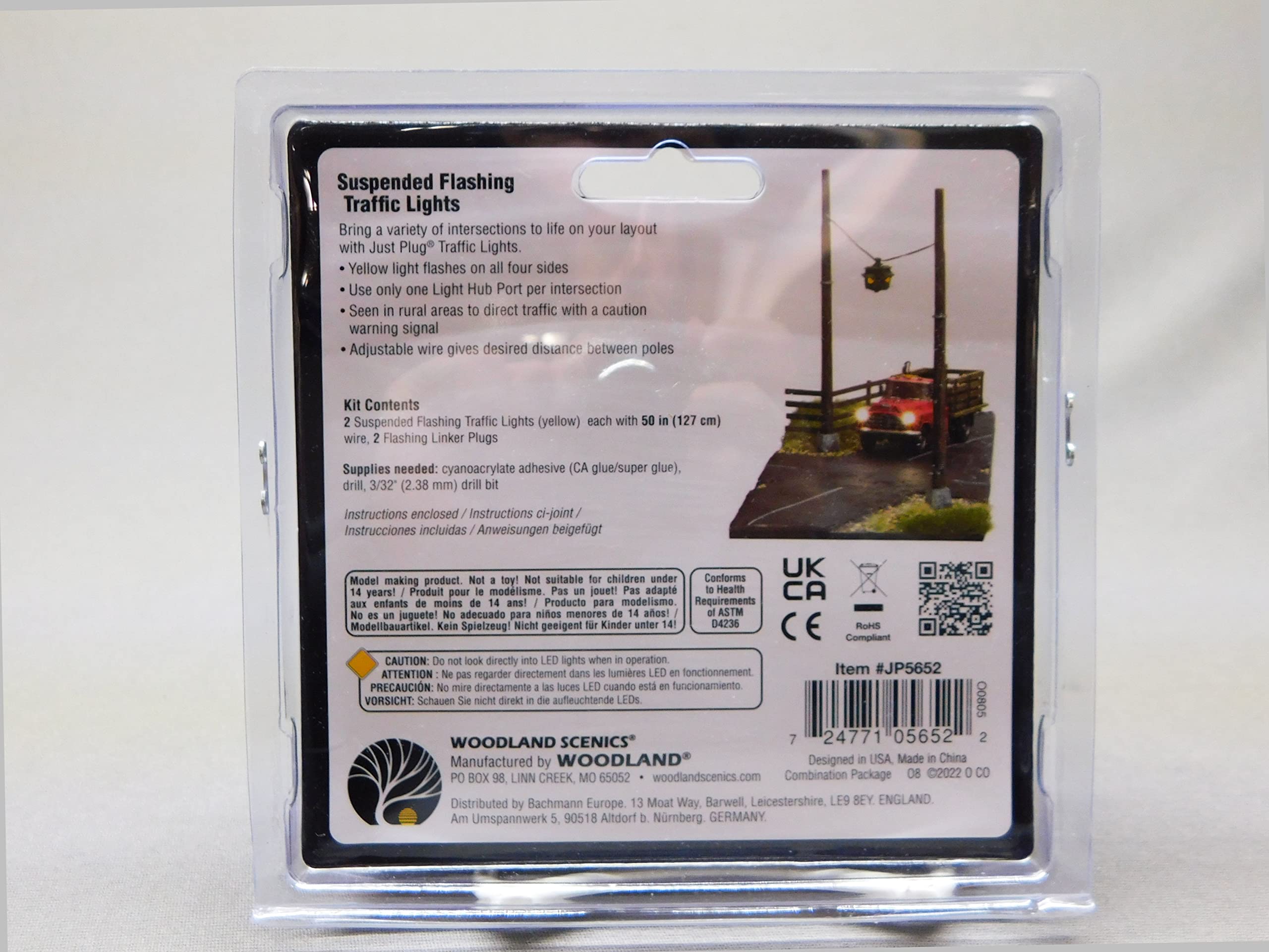 Woodland SCENICS Suspended Flashing Traffic Light 2 Pack HO Scale