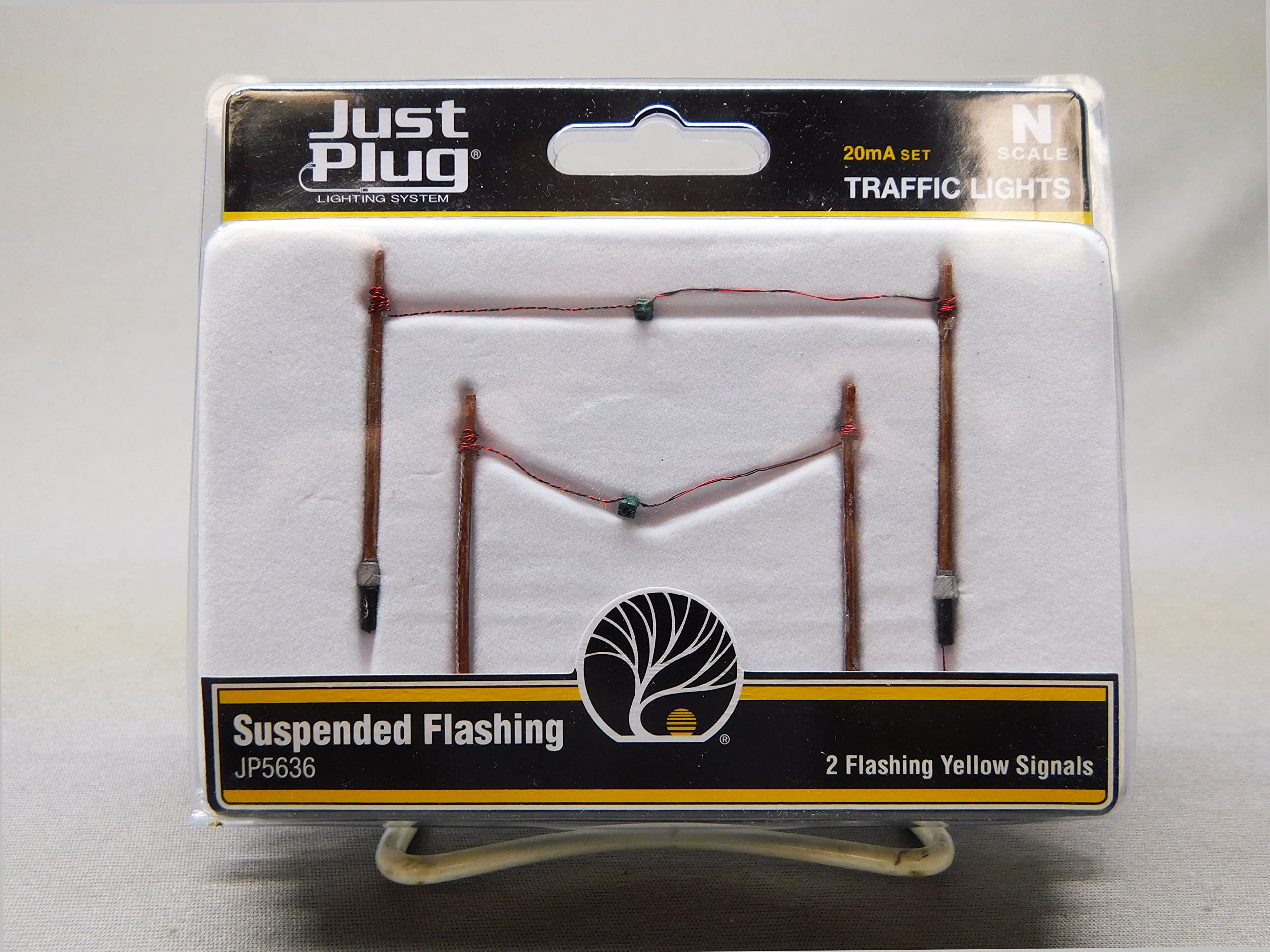 Woodland SCENICS Suspended Flashing Traffic Light 2 Pack N Scale