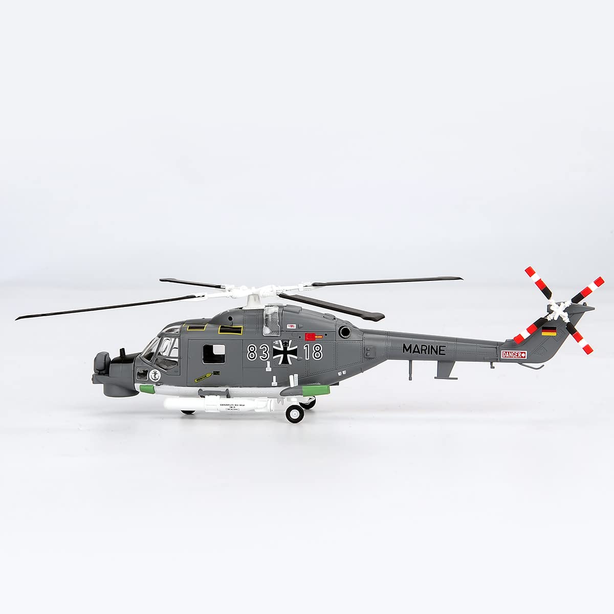 RoofWorld 1/72 Scale Military Fighter Helicopter，German Navy Lynx MK88 Lynx Helicopter Aircraft Model Toy for Collection Gift