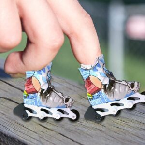 Littryee Mini Skateboard Shoes Toy, Mini Roller Skates Finger Toy, Finger Skateboards Toys, Tiny Finger Skates Shoes Toys, Funny Finger Sports Novelty Toy Gifts for Kids Boys Girls