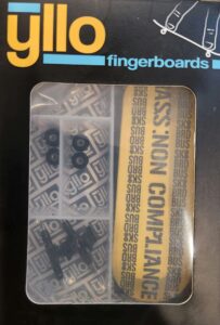 sk8-brd-bus mnc fingerboard complete