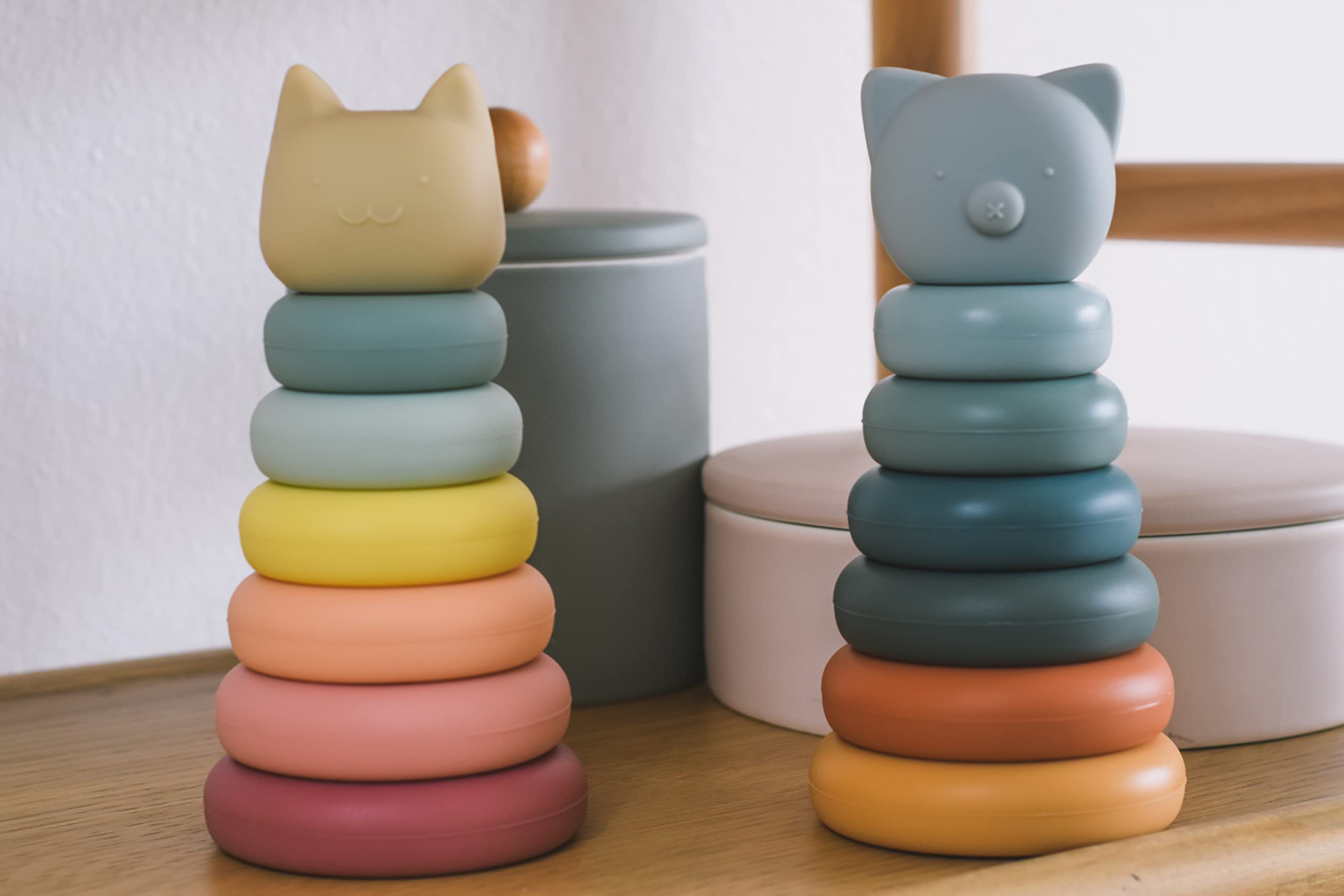 Luminous Baby Stacking and Nesting Toy, Soft Building Stacker, Teether and Squeeze Play, Montessori Early Educational Learning, Best for Boys and Girls, Teething Toy (Kitty cat)