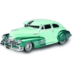 1948 chevy aerosedan fleetside lowrider pastel green and green metallic two-tone get low series 1/24 diecast model car by motormax 79027