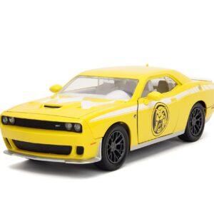 Power Rangers 1:24 2015 Dodge Challenger SRT Hellcat Die-Cast Car & 2.75" Yellow Ranger Figure, Toys for Kids and Adults