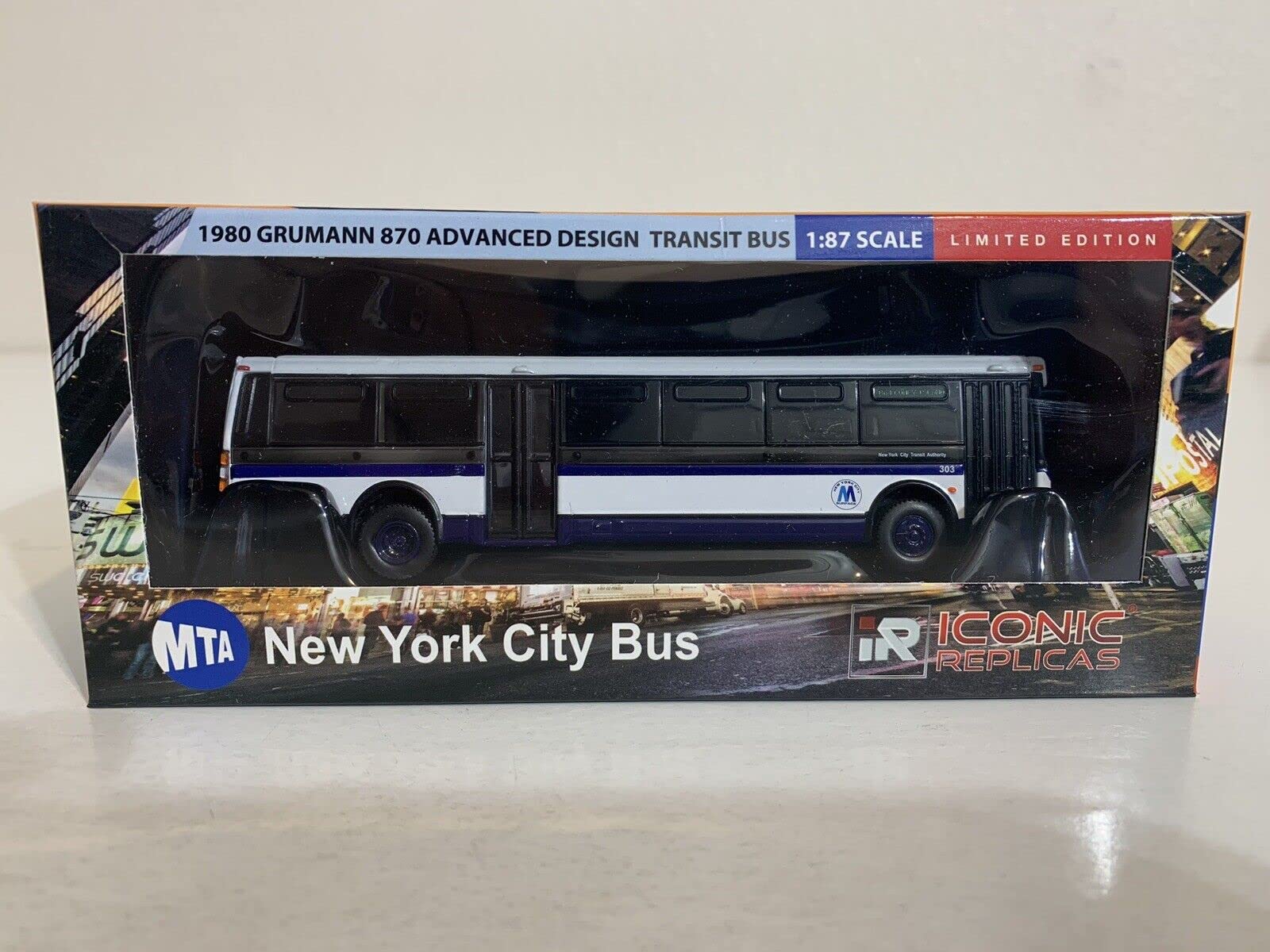 Grumman 870 Transit Bus-New York City Transit Iconic Replicas 1/87 Scale New in The Box 5" Long